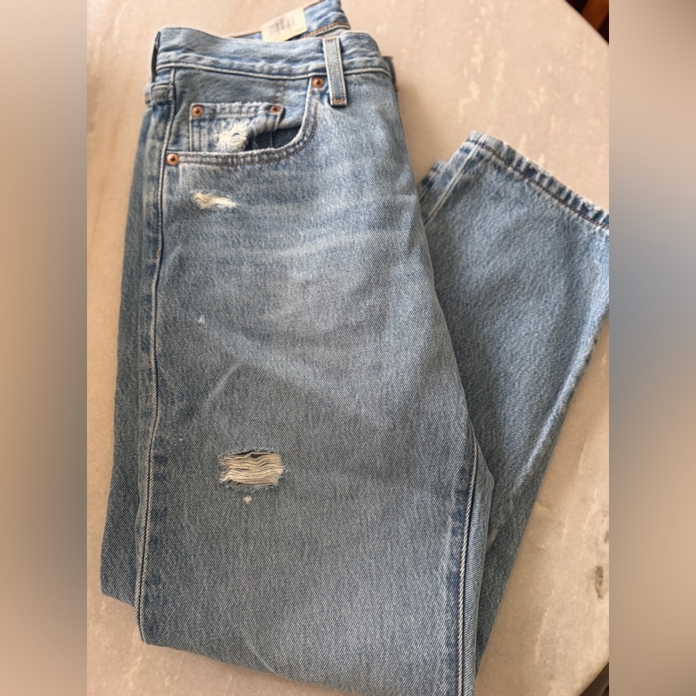 Levi's 501 Distressed Blue Jeans - Picture 5 of 5